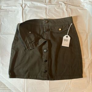 Coco + Jaimeson Cotton Skirt in Green